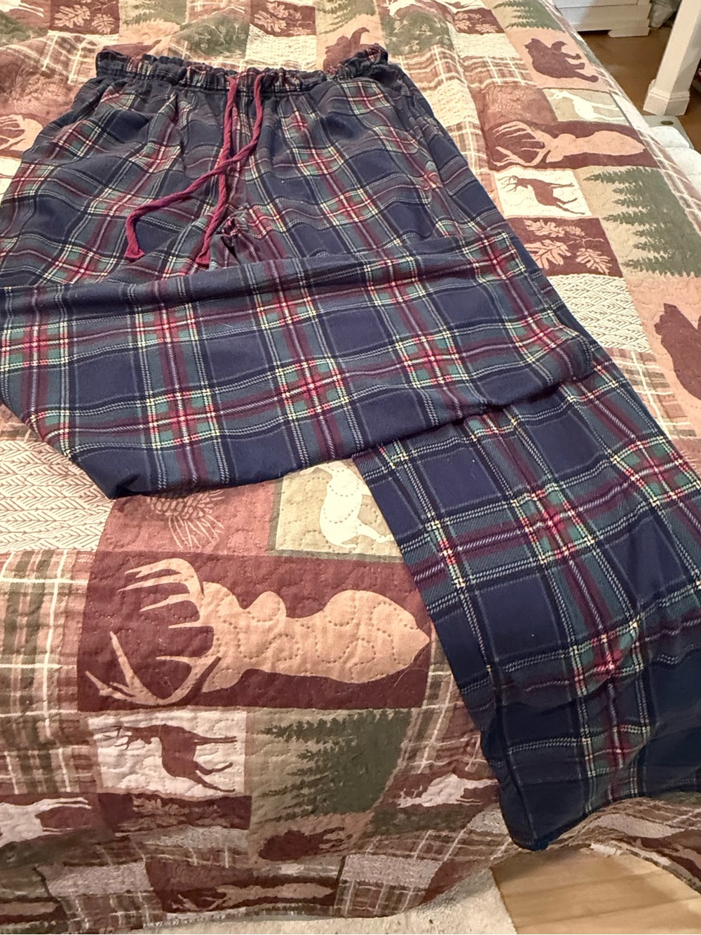 Men's Navy Plaid Drawstring Lounge Pants NWOT 30” Inseam